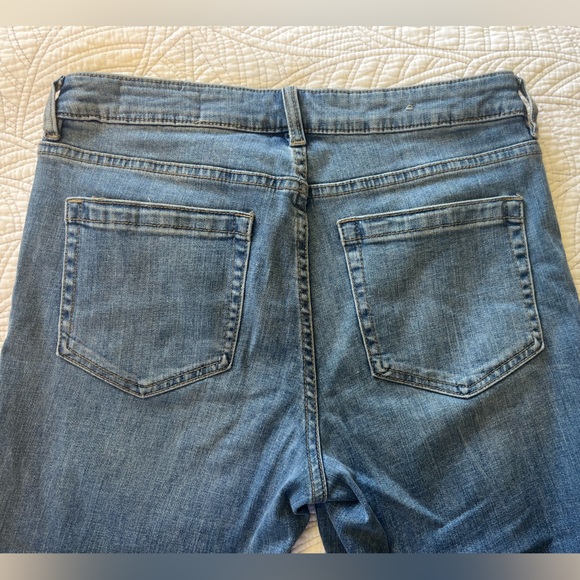 Vince Straight Leg Ombré Raw Hem Jeans - Picture 4 of 8